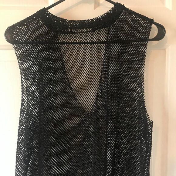 3/$15 Gaze usa black sleeveless sheer net top - Picture 4 of 6